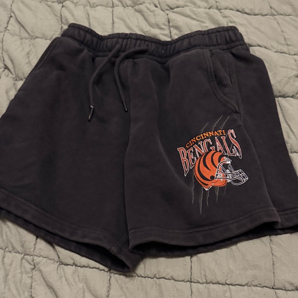 Abercrombie & Fitch Bengals sweatshorts